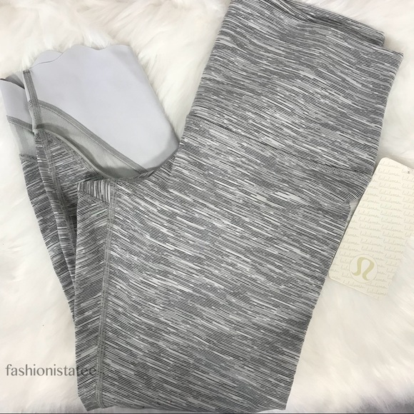 NWT LULULEMON WUNDER UNDER CROP II ROLL DOWN 10 - Picture 2 of 8